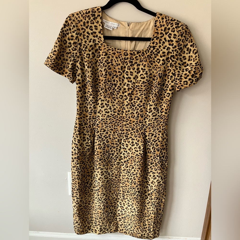 Maggie London Cheetah print midi satin dress
